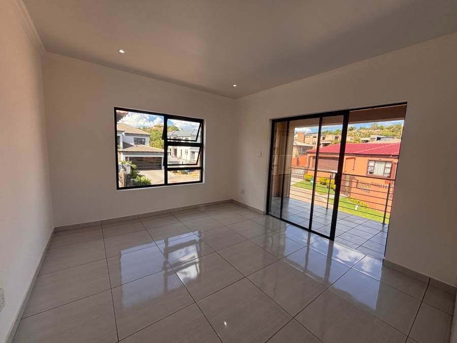 3 Bedroom Property for Sale in Wilkoppies North West